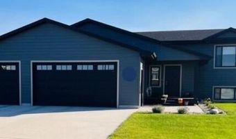 928 NE 32nd Ave, Aberdeen, SD 57401