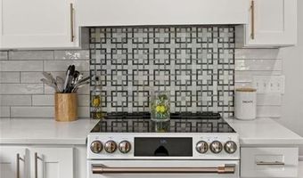 93 Wildwood Trl, East Greenwich, RI 02818