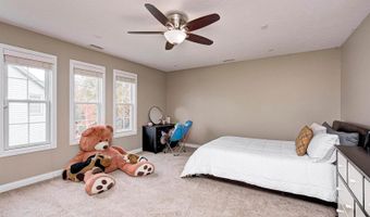 6052 Pine Bluff Dr, Avon, IN 46123