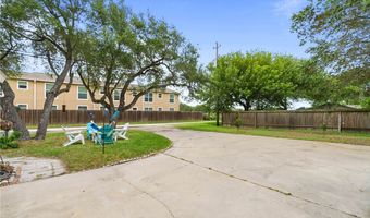 1638 W Palm Dr, Aransas Pass, TX 78336