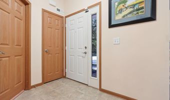 8004 Flint Run Pl 15, Columbus, OH 43235