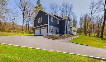 53 A Old Middle Rd, Brookfield, CT 06804