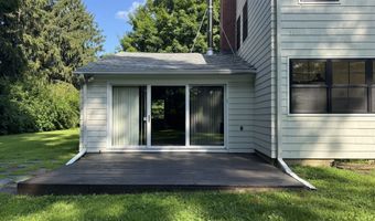 79 Meadow Wood Rd, Branford, CT 06405