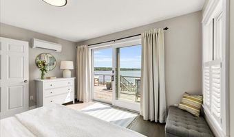 48 Ocean St, Belfast, ME 04915