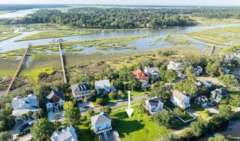66 Petigru Dr, Beaufort, SC 29902