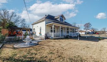 1043 Clinton St, Arkadelphia, AR 71923