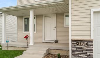 2720 21st St SW, Altoona, IA 50009