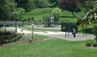 307 YOAKUM Pkwy 1024, Alexandria, VA 22304
