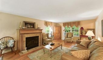 154 Black Pond Rd, Charlestown, RI 02813