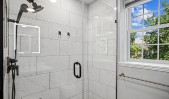 4815 31ST St S B1, Arlington, VA 22206