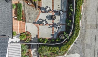 221 Highland Dr, Aptos, CA 95003
