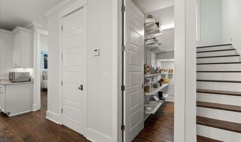 10 Hayek St, Beaufort, SC 29907