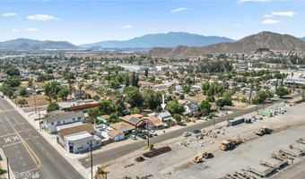 245 Commercial Ave, Riverside, CA 92507