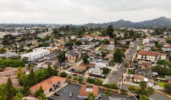 8210 Orchard Ave, La Mesa, CA 91942