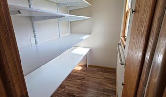 418 N Lloyd St, Aberdeen, SD 57401