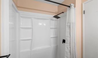 60 Kunihi Ln 337, Kahului, HI 96732