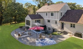 365 W Wrentham Rd, Cumberland, RI 02864
