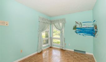 191 Parkview Dr, Aurora, OH 44202