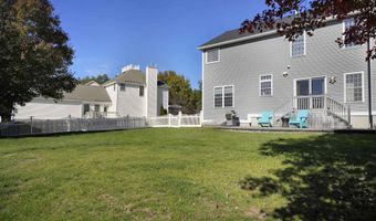 16 Summit Rd, Bedford, NH 03110