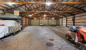 21150 NE BOONES FERRY Rd, Aurora, OR 97002
