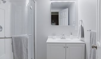 16 Deepwood Dr, Cheshire, CT 06410
