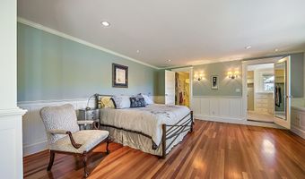 586 B St, Ashland, OR 97520