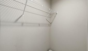 20815 WALNUT St, Aurora, OR 97002