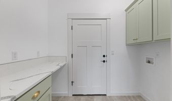 1240 Lighthouse Ln, Brookings, OR 97415