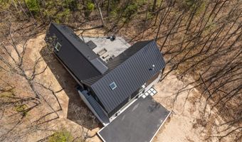 111 E Neptune Ave, Beverly Shores, IN 46301