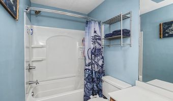 406 Faulkner Ct, Ames, IA 50014