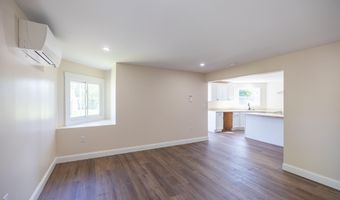 863 Minot Ave, Auburn, ME 04210