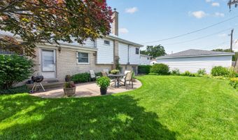 89 S Clarendon Ave, Addison, IL 60101