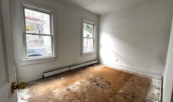 127 Dewey St, Bennington, VT 05201