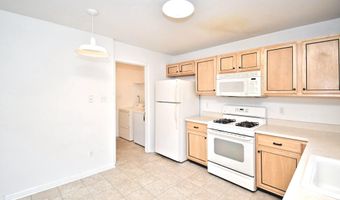 5631 STONECROFT Ln, Allentown, PA 18106