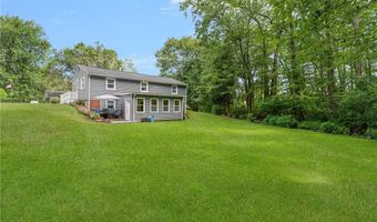 7 S Glen Dr, Coventry, RI 02816