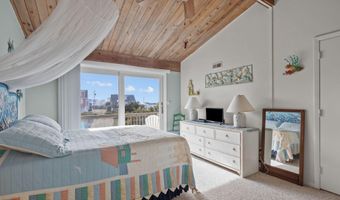 104 Robin Ave, Atlantic Beach, NC 28512
