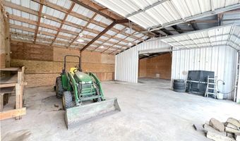 15526 Evans Rd, Basehor, KS 66007