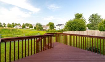 4817 Waller St, Ames, IA 50014