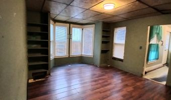 12 Pleasant St, Barre, VT 05641