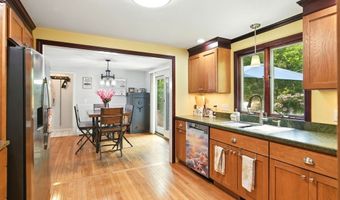 171 White Fox Rd, Agawam, MA 01030
