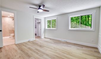 19121 Brewster Rd, Aurora, OH 44202