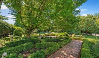 100 N ROLLING Rd, Baltimore, MD 21228