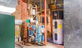 101 Leeman Hwy, Bath, ME 04530