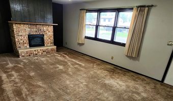 1800 E Maple St, Algona, IA 50511