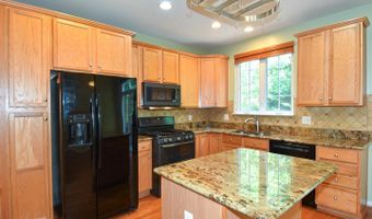 7810 LOCUST LEAF Ln, Alexandria, VA 22315