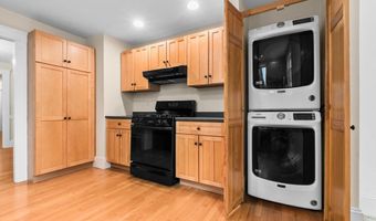 27 High St 1, Beverly, MA 01915