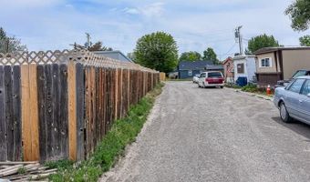 340 N Water St, Arco, ID 83213