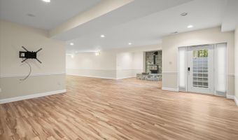 16907 HARBOUR TOWN Dr, Ashton, MD 20861