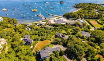 36 Newport St, Jamestown, RI 02835