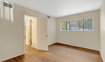 7758 DONNYBROOK Ct 101, Annandale, VA 22003